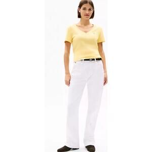 Tommy Hilfiger Women's Favorite T-Shirt Size M V-Neck Yellow Citronella